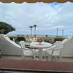 Studio Sea Front View & Pool Apartman