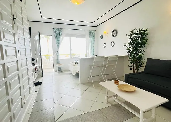 Studio Sea Front View & Pool Tacoronte