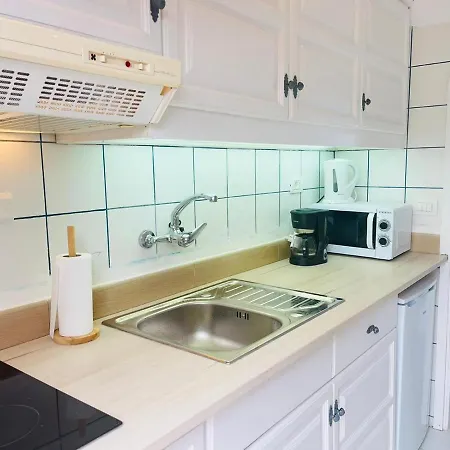 Studio Sea Front View & Pool * 塔科龙特