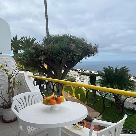 Studio Sea Front View & Pool 塔科龙特